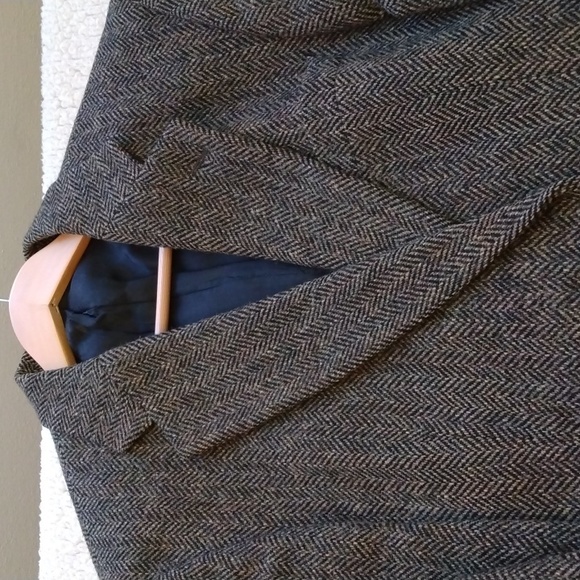 Harris Tweed (Hand Woven) Brown/Tan/Black Herringbone Jacket 42L US = 52L EU